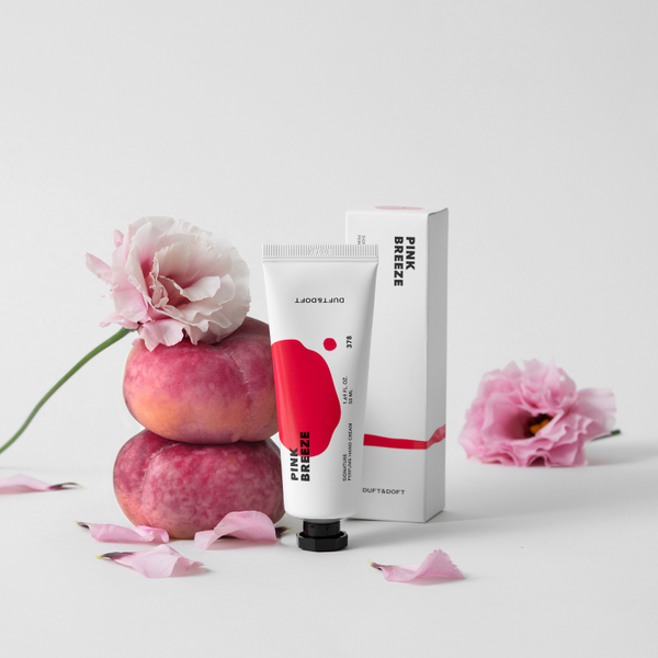 Duft&Doft Signature Perfume Hand Cream Pink Breeze rankų kremas 50ml su kamšteliu.