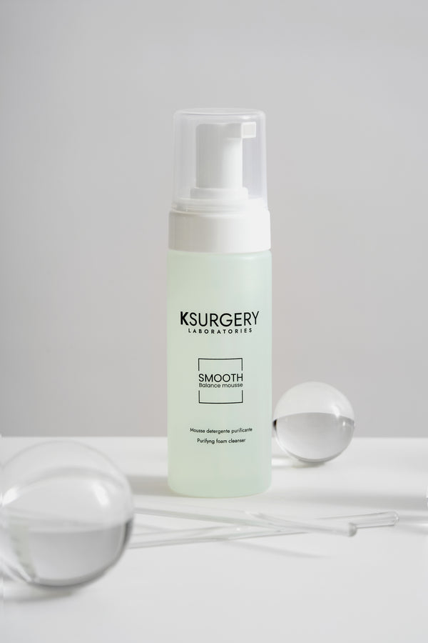 KSurgery Smooth Balance Mousse valančios putos problematiškai odai 170ml buteliuke.