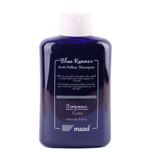 Nuotraukoje matomas Maad Blue Runner tonuojantis šampūnas, skirtas šviesintiems ir žiliems plaukams. Tūbelė demonstruoja šiuolaikišką dizainą, o šampūnas turi ryškiai mėlyną spalvą. Ši priemonė efektyviai neutralizuoja geltonus atspalvius ir atgaivina plaukų spindesį, stiprina jų struktūrą ir subalansuoja pH lygį. Veikliosios medžiagos, tokios kaip keratinas ir glicerinas, drėkina plaukus, suteikdamos jiems sveiką išvaizdą. Egzotiškas vaisių aromatas suteikia malonumo kiekvieną kartą plaunant plaukus.