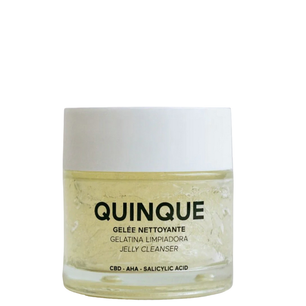 Quinque valomasis gelis, kuris pavirsta valymo pieneliu salytyje su vandieniu