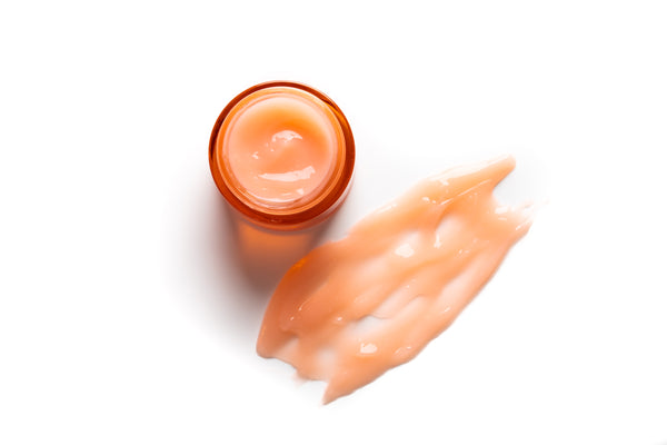 KSurgery Vitamin C Glow-Effect Kremas su vitaminu C ir hialurono rūgštimi 50ml indelyje.