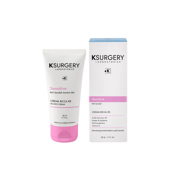 KSurgery Laboratories Sensitive Crema Ricca RS – veido kremas jautriai odai 50 ml tūbelėje ir dėžutėje. Intensyviai maitinanti, apsauginė formulė su 4D hialurono rūgštimi, epilobium ekstraktu ir vitaminu E.