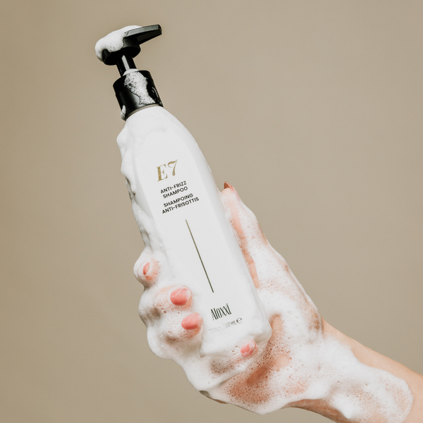 E7 anti-frizz prabangus šampūnas nuo pasišiaušiusių plaukų