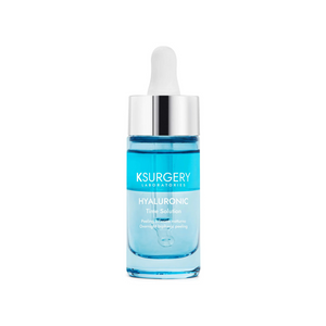 „KSurgery Hyaluronic Time Solution“ – dviejų fazių naktinis pilingas stikliniame buteliuke su pipete, ryškiai mėlynos ir skaidrios spalvos sluoksniais bei sidabriniu dangteliu.
